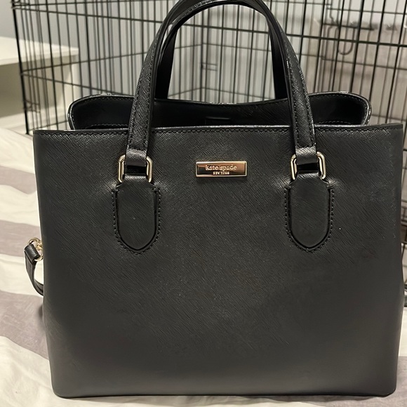 Kate Spade Purse - Picture 1 of 3